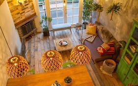 Balistyle guesthouse incl Hottub near Amsterdam&Haarlem